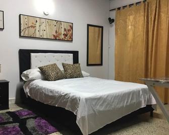 Joe's Place - Medellín - Bedroom