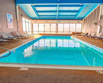 Heritage House Inn on Cape Cod - Hyannis - Pool