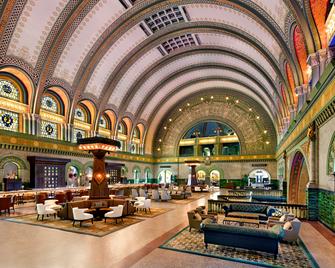 St. Louis Union Station Hotel, Curio Collection by Hilton - Saint Louis - Hall d’entrée