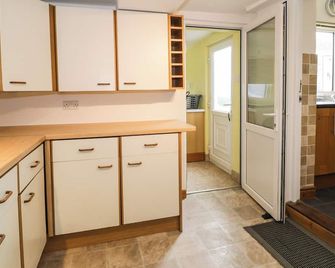 24 Dolithel - Tywyn - Küche