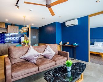 Seamira House Huahin - Hua Hin