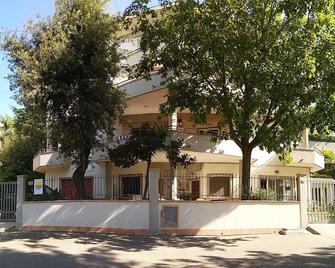 Casa Del Sole - Montepaone - Gebouw