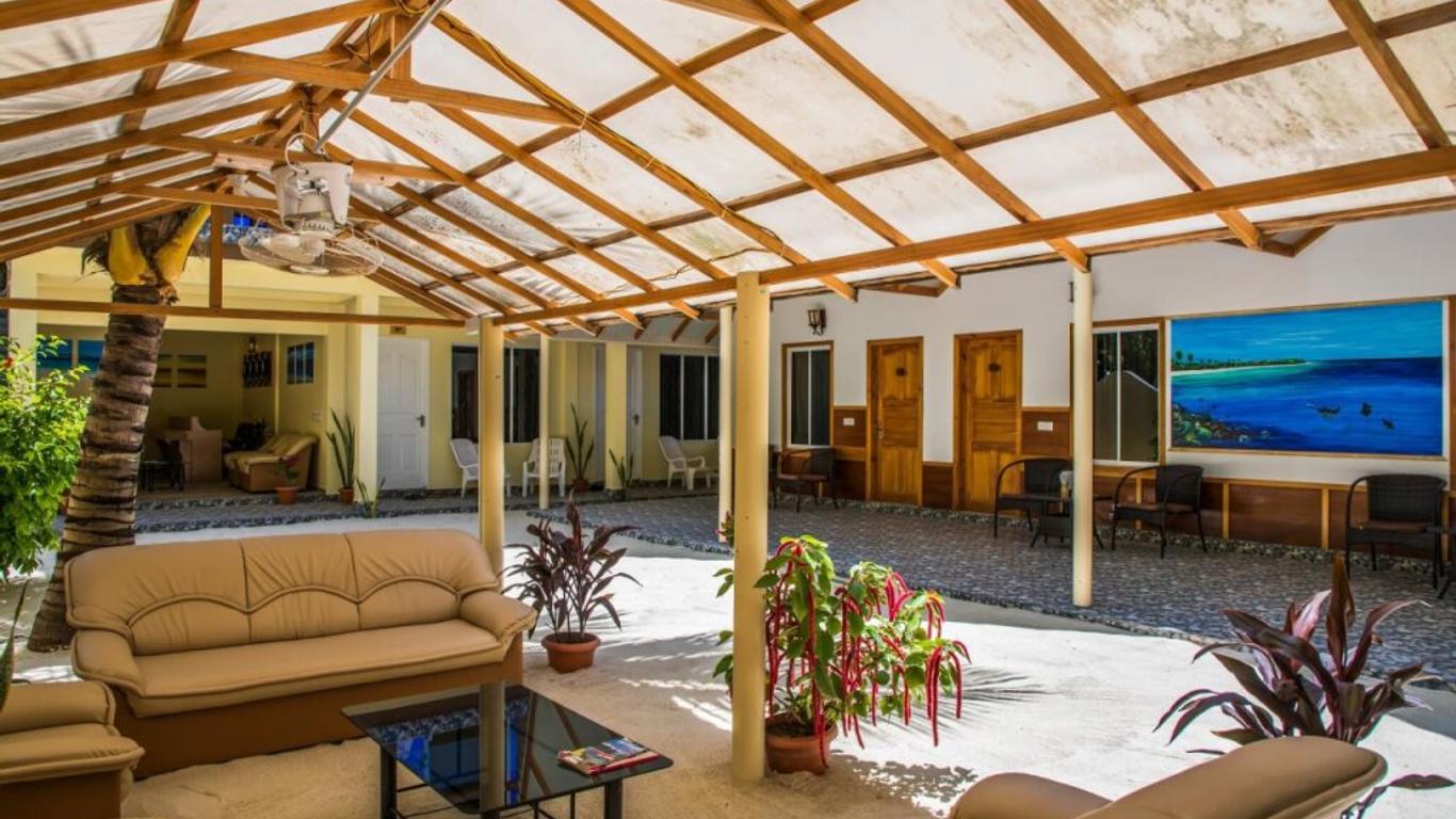 Relax Residence Thoddoo Maldives