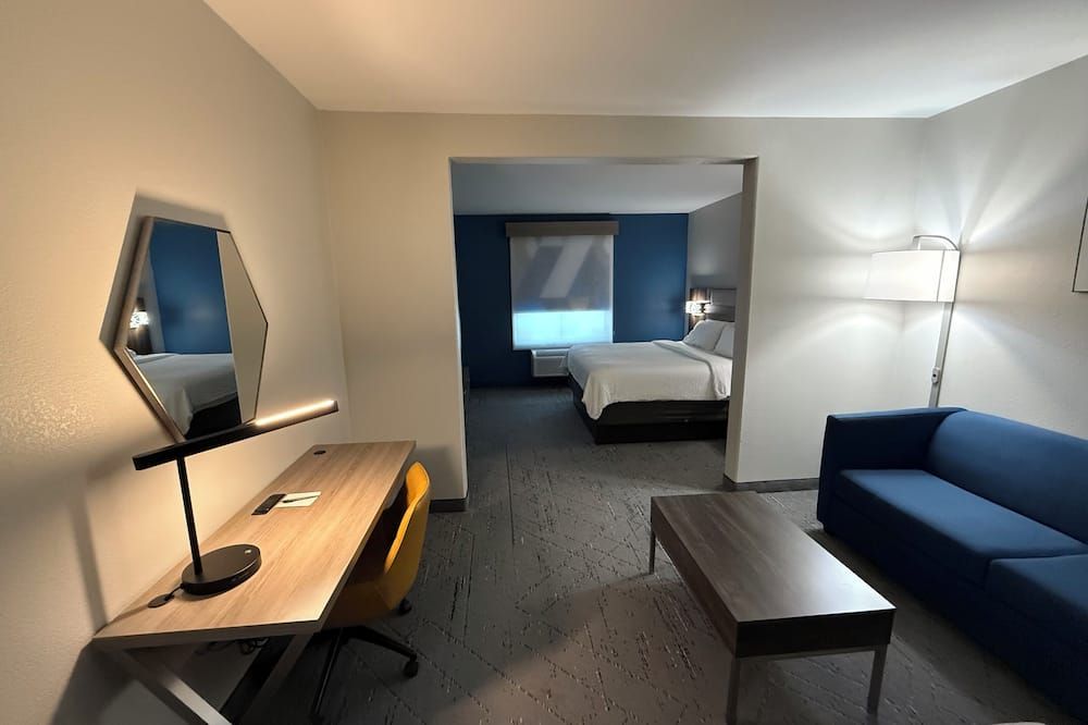 Holiday Inn Express & Suites Marble Falls By IHG - Marble Falls