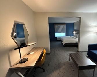 Holiday Inn Express & Suites Marble Falls By IHG - Marble Falls