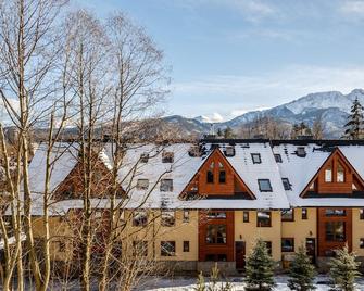 Tatrytop Apartamenty Kaszelewski - Zakopane - Building