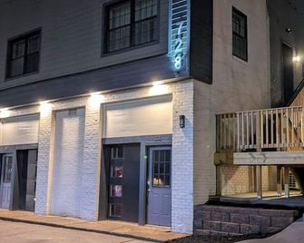 New Modern Studio in Maryville -105 - Maryville - Building