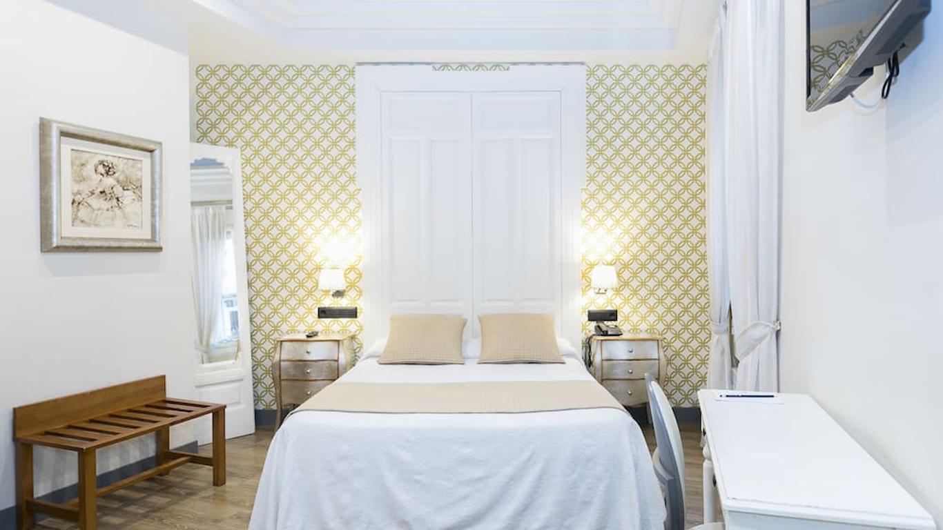 أوستال أوريانتى