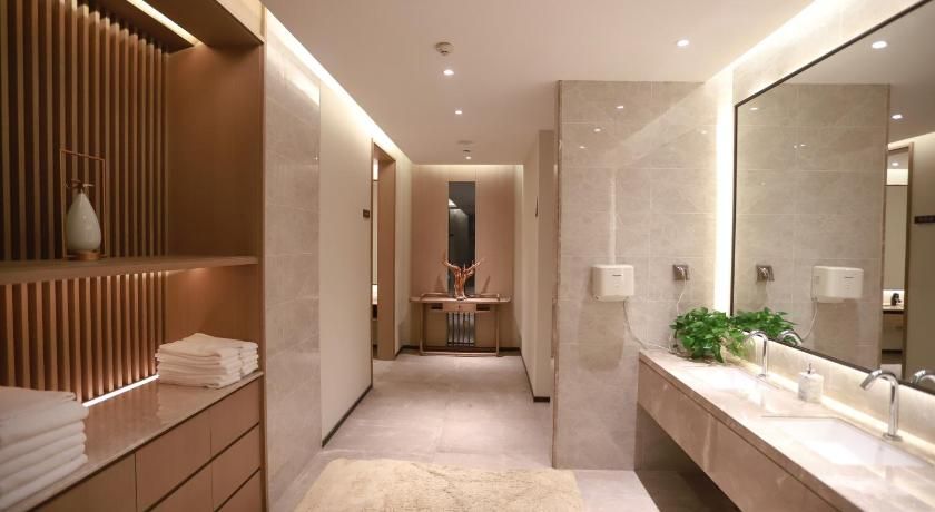 Burrit Hotel thumbnail 3