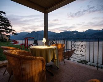 Bellevue San Lorenzo (Adults Only) - Malcesine - Balcony