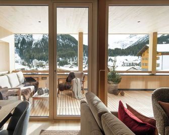 Hotel Schranz - Ski In & Ski Out - Lech Zürs am Arlberg - Wohnzimmer