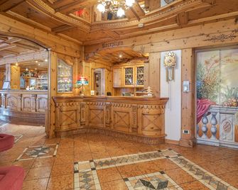 Hotel Foresta - מואנה - דלפק קבלה