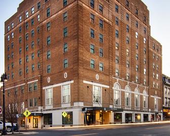 Grand Eastonian Hotel & Suites Easton - Easton - Gebouw