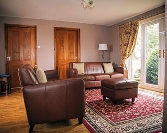 Millmoor Farm Holidays - Malpas - Living room