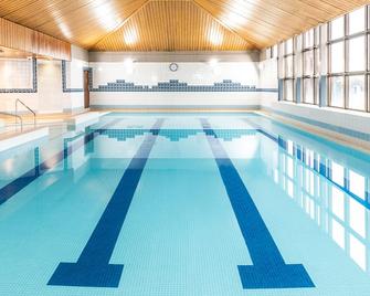 Copthorne Hotel Slough Windsor - Slough - Pool
