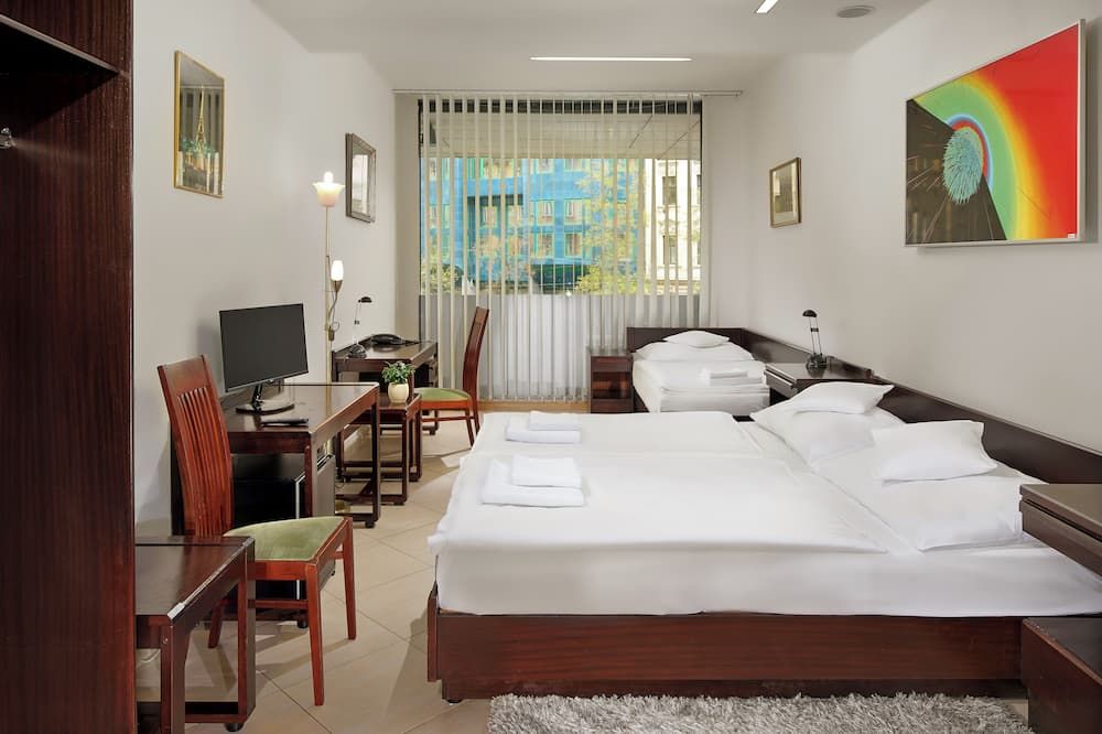 Hotel Ankora - Prague - Bedroom