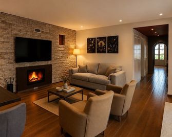 Monopatia Resort - Ano Pedina