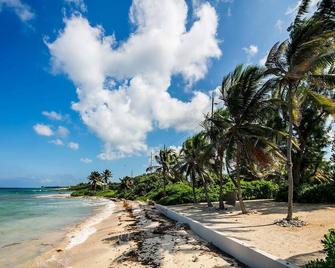 Kitocay By Grand Cayman Villas - North Side - Plage