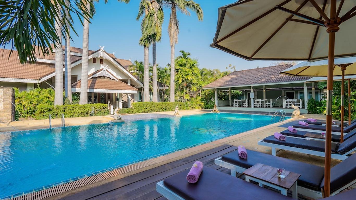 Le Charme Sukhothai Historical Park