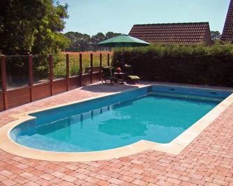 B&B Woodside - Bruges - Pool