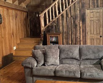 Breathtaking Mountain View in Wild and Wonderful WV! Hot tub! Breathtaking views - French Creek - Living room