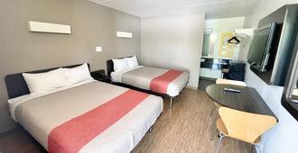 Motel 41 - Evansville - Bedroom