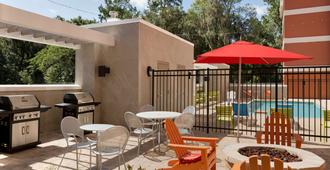 Home2 Suites by Hilton Gainesville Medical Center - Gainesville - Βεράντα