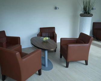 Hotel Joh - باد سالزوفلين - غرفة معيشة