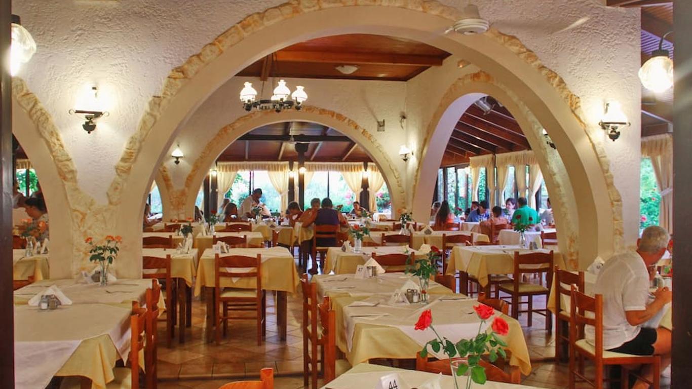 デスポ ホテル by Estia