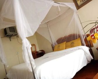 Kirimara Springs Hotel - Nanyuki - Bedroom