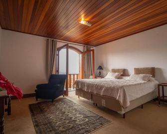 Pousada Mansão Edelweiss - Campos do Jordão - Bedroom