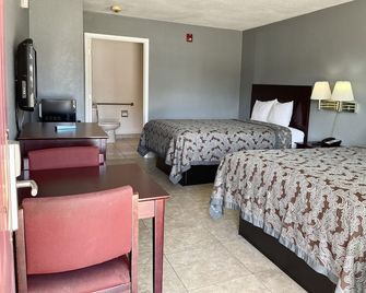 Majestic Inn - Longview - Bedroom