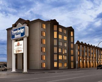 Travelodge Hotel by Wyndham Saskatoon - Saskatoon - Building