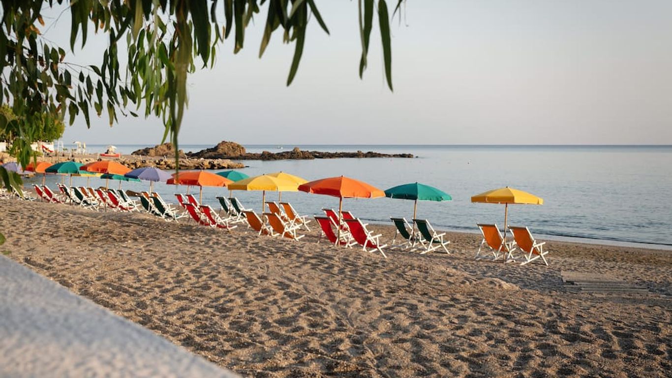 Testa di Monaco Natural Beach