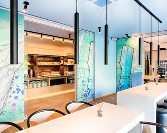 B&B Hotel Chemnitz - קמניץ - מסעדה