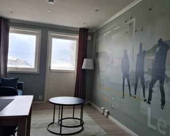 Olderfjord Turistsenter - Russenes - Sala de estar