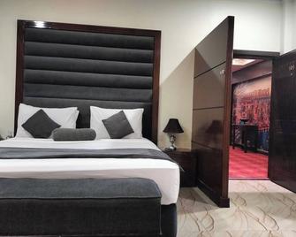 Hotel Roosevelt - Daska - Bedroom