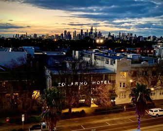 Tolarno Hotel - Melbourne - Building
