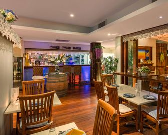 Ramada Resort by Wyndham Golden Beach - Golden Beach - Restaurant