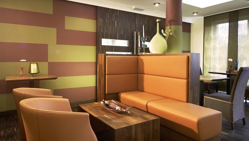 Hotel Haus Am See 100 1 0 0 Schleusingen Hotel Deals