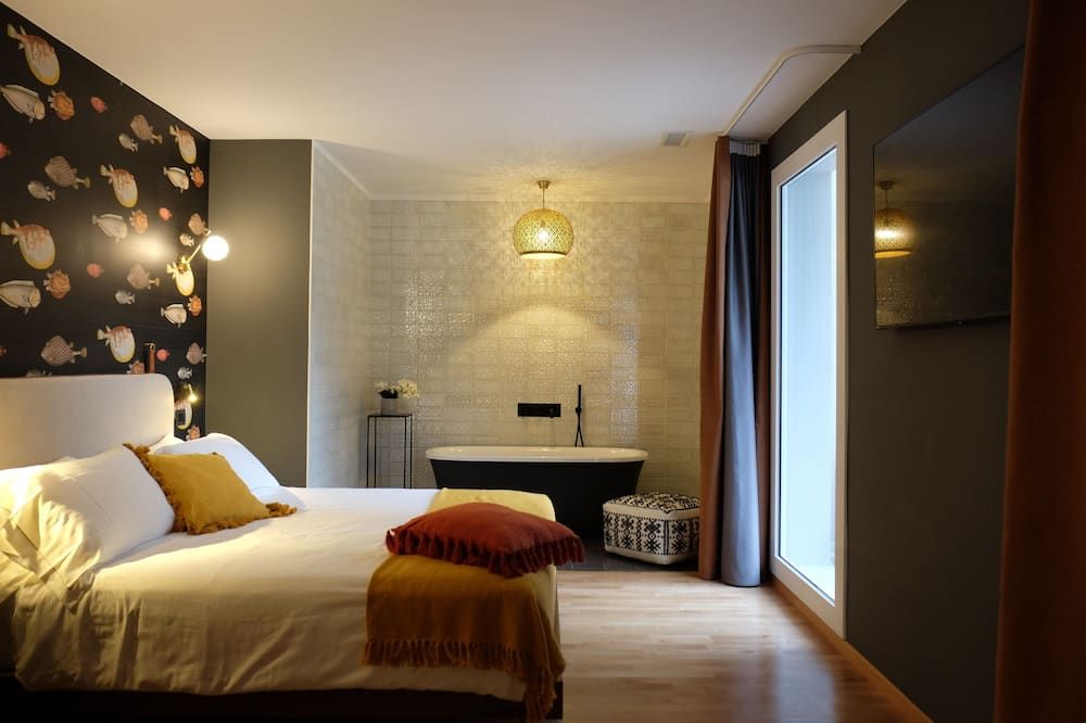 فندق لويز - ريفا ديل غاردا - حوض السباحة