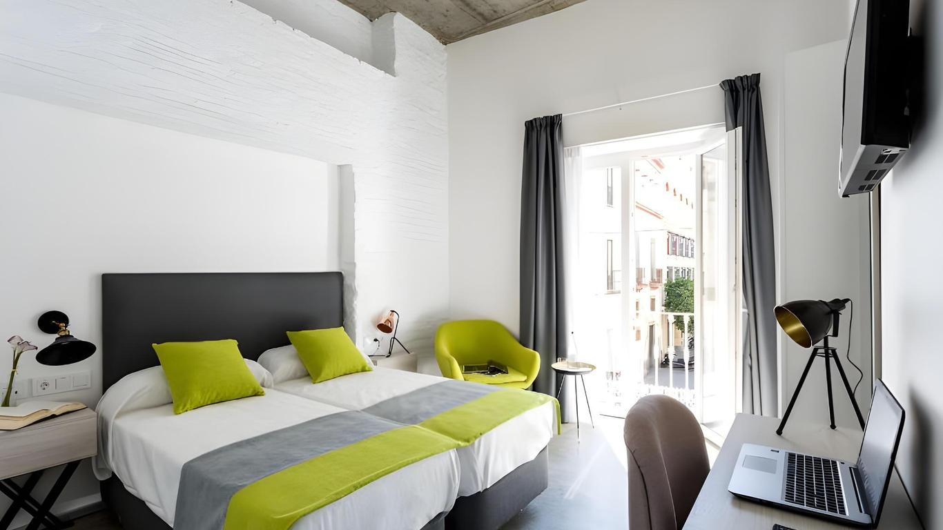 La Puerta de Palacio - Adults Only