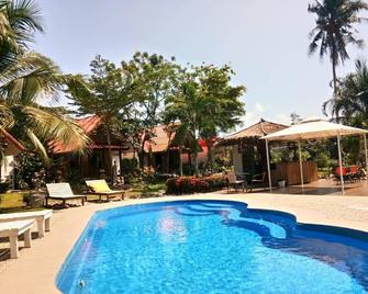 Netlada Resort - Chumphon - Piscina