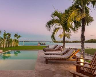 Hotel Casabakal - A Pie De Laguna - Bacalar - Bacalar - Piscina
