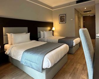 فندق رمادا داون تاون بيروت - بيروت - غرفة نوم