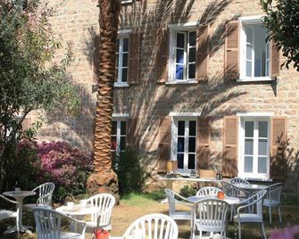 Colombo - Ota - Innenhof