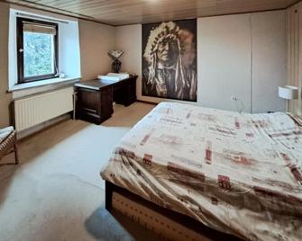 4 Bedroom Nice Home In Hellenthal - Hellenthal - Bedroom