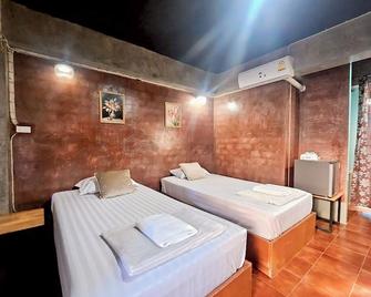 Ora House - San Kamphaeng