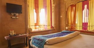 Hotel Royal Haveli - Jaisalmer - Bedroom