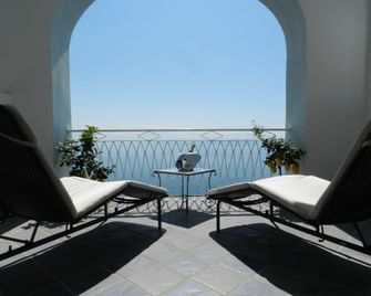 Hotel Holiday - Praiano - Balcony